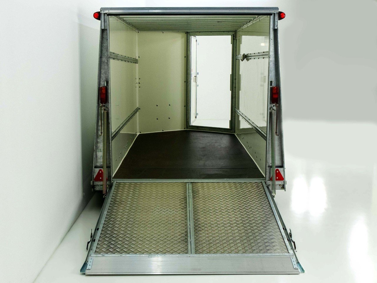 Ifor Williams Reboque fechado BV 126G 173x360cm H:183cm 3,5t-Combinação de portões-PROMOCIÓN-Novo - Image 3