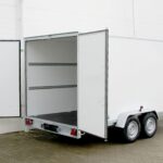 Blyss Reboque fechado 200x400cm Altura:190cm 2,7t, Porta, SW-Novo