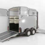 Ifor Williams Reboque para cavalos HB511-Portones traseros-Combinación de puertas-plata-Novo