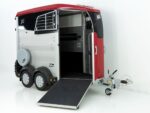 Ifor Williams Reboque para cavalos HBX 403-Saída frontal-novo modelo-rojo-Novo