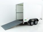Unsinn Reboque fechado UKU 157x305cm Altura:194cm 2,0t, Rampa-Novo