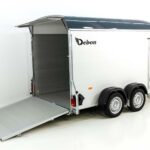 Debon Reboque fechado Roadster C700 179×378 Altura:201cm 2,6t, Alu, Polybug, Porta, gris-Novo