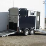 Ifor Williams Reboque para cavalos HB511-Portones traseros-Combinación de puertas-preto-Novo
